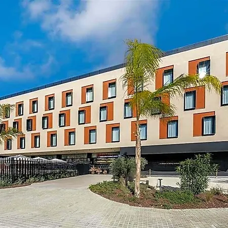 Hotel Hampton By Hilton Alicante Airport 3*